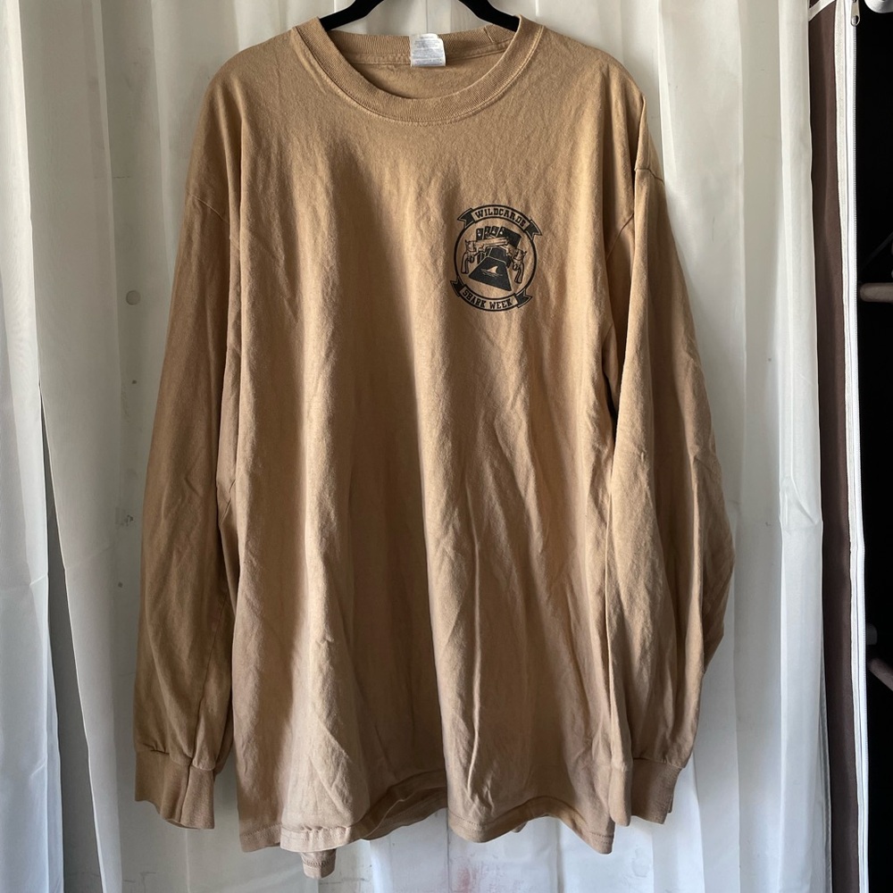 🌲Buy2Get1Free🌲 Men’s shark week long sleeve